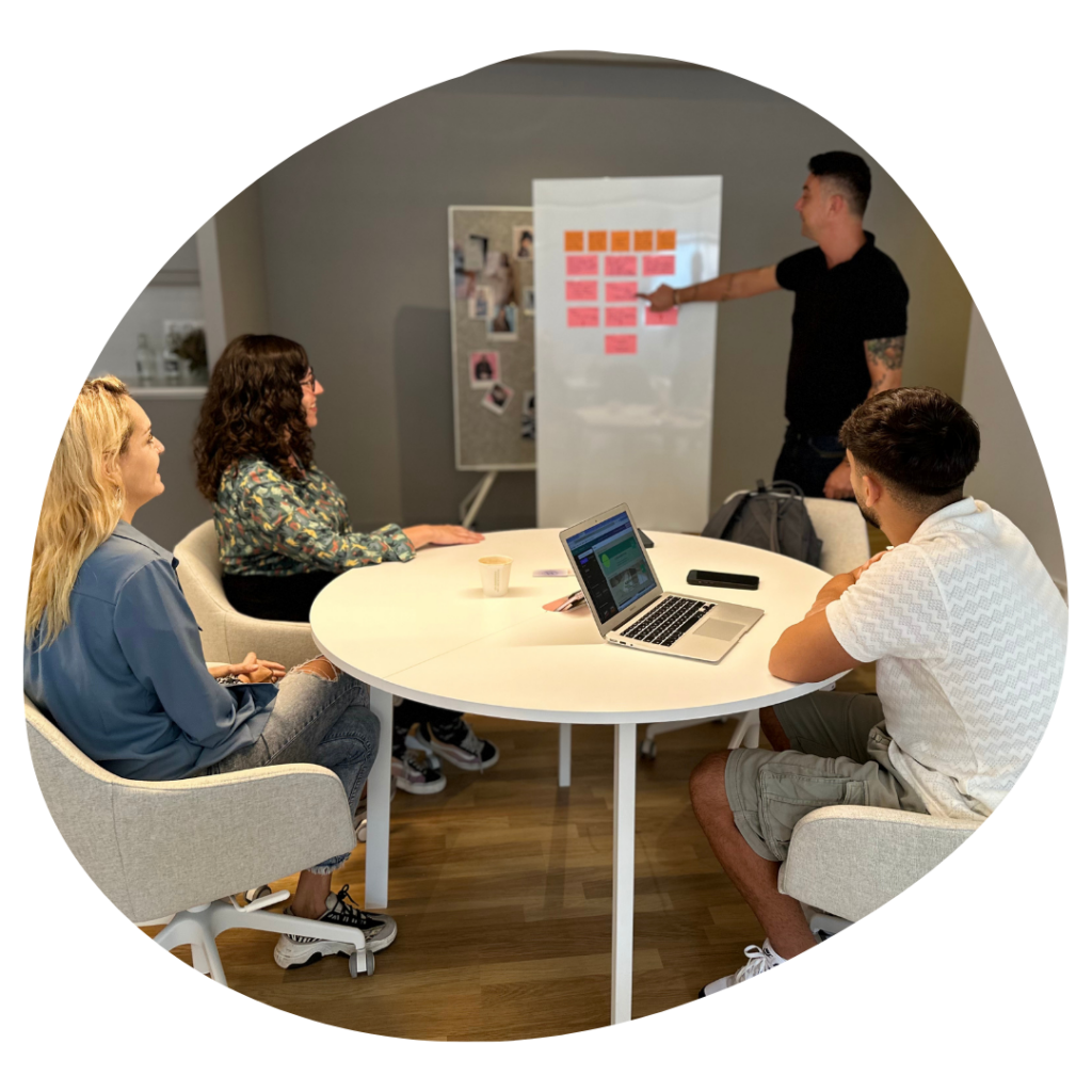 equipo scire marketing agencia marketing educativo